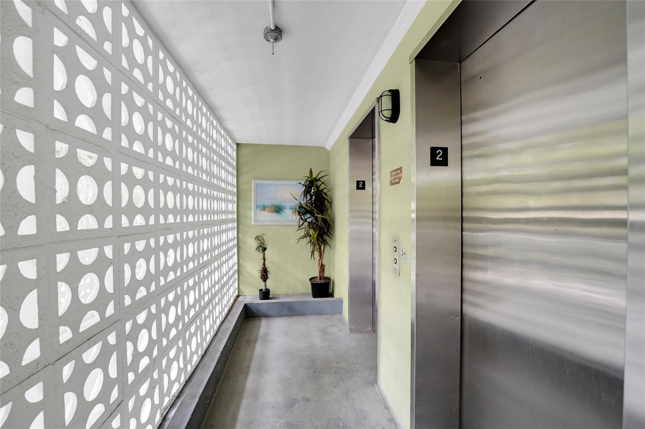 1425 Arthur Street, Unit 214B Hollywood, FL 33020 - Photo 27 of 32 Photo 27