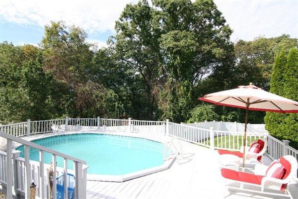 18 Ellen Road Stoneham, MA 02180 - Photo 27 of 28 Gallery Image 27