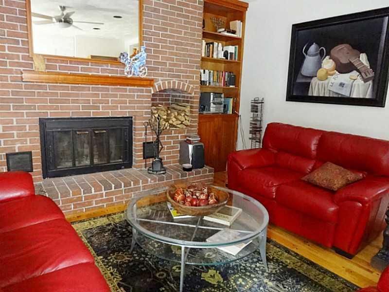 199 Burleigh Road Bangor, ME 04401 - Photo 9 of 35 Living Room.