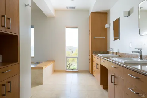 $2,875,000 | 48 Longhorn Ridge Road, Napa, CA 94558