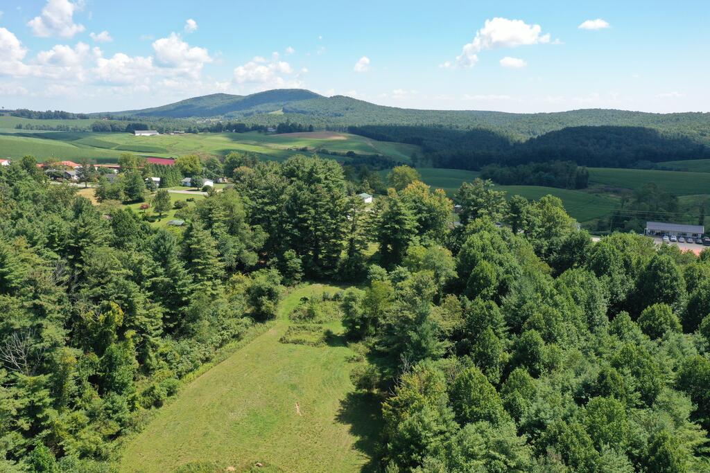 6627 Glade Valley Road Ennice, NC 28623 - Photo 63 of 65 Gallery Image 63