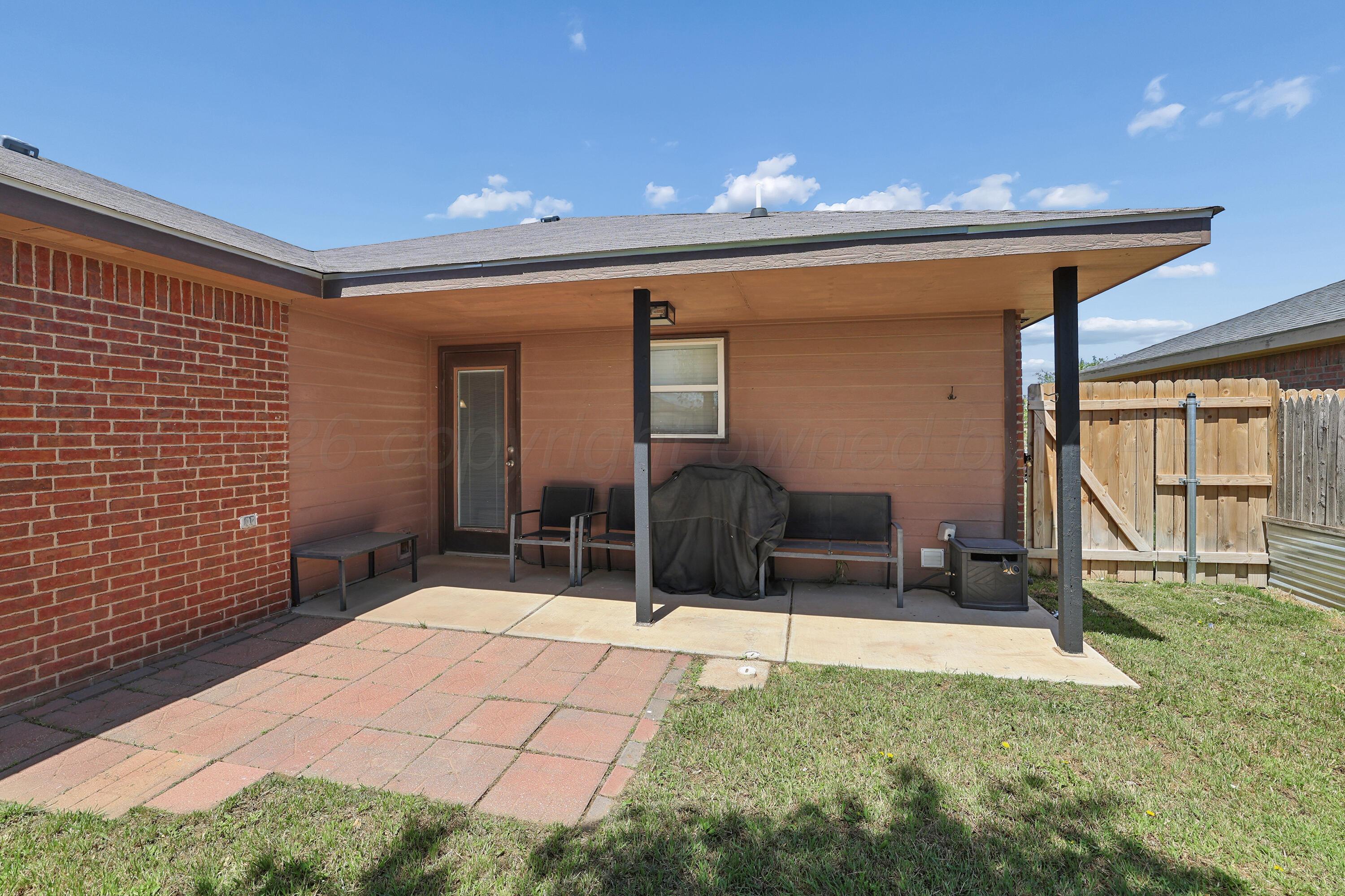 1109 Pagoda Drive Amarillo, TX 79110 - Photo 17 of 19 17-Back Patio