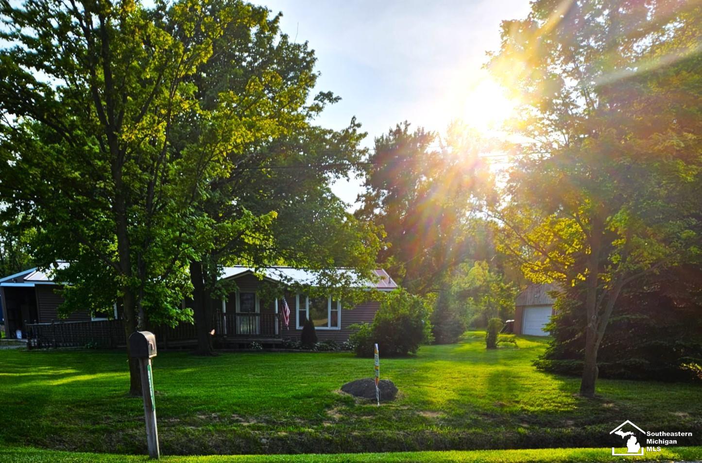 9361 Exeter Road Carleton, MI 48117 - Photo 1 of 24