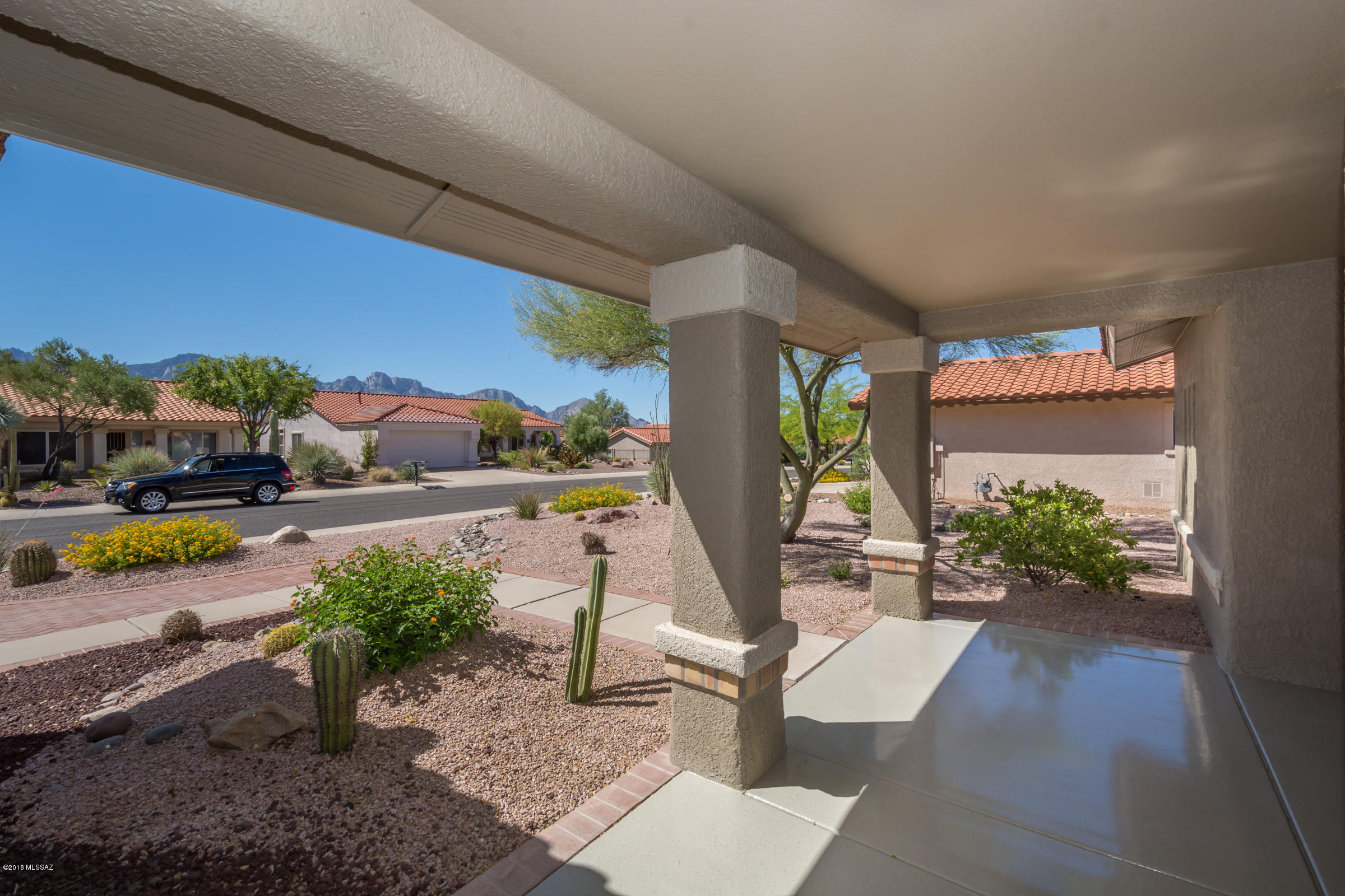 2325 East Coreopsis Way Tucson, AZ 85755 - Photo 2 of 34