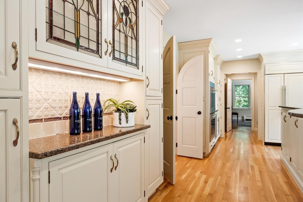 123 Oak Knoll Road Carlisle, MA 01741 - Photo 12 of 41