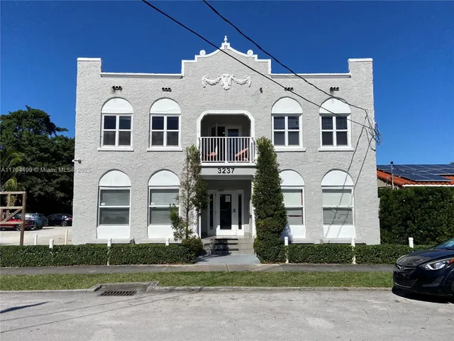 $1,700 | 3237 Southwest 4th Street, Unit 1, Miami, FL 33135