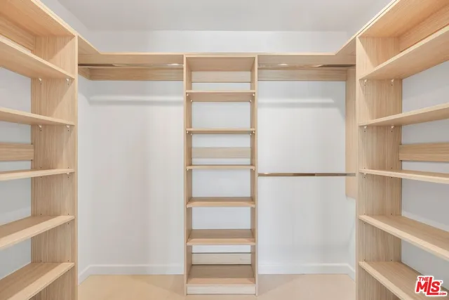 $11,000 | 1414 1/2 South Beverly Drive, Unit 402, Los Angeles, CA 90035