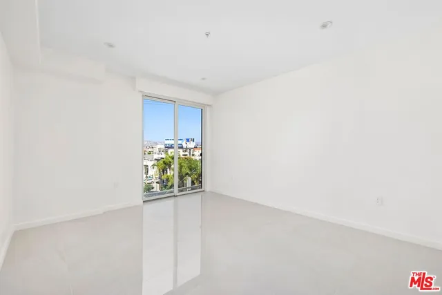 $11,000 | 1414 1/2 South Beverly Drive, Unit 402, Los Angeles, CA 90035