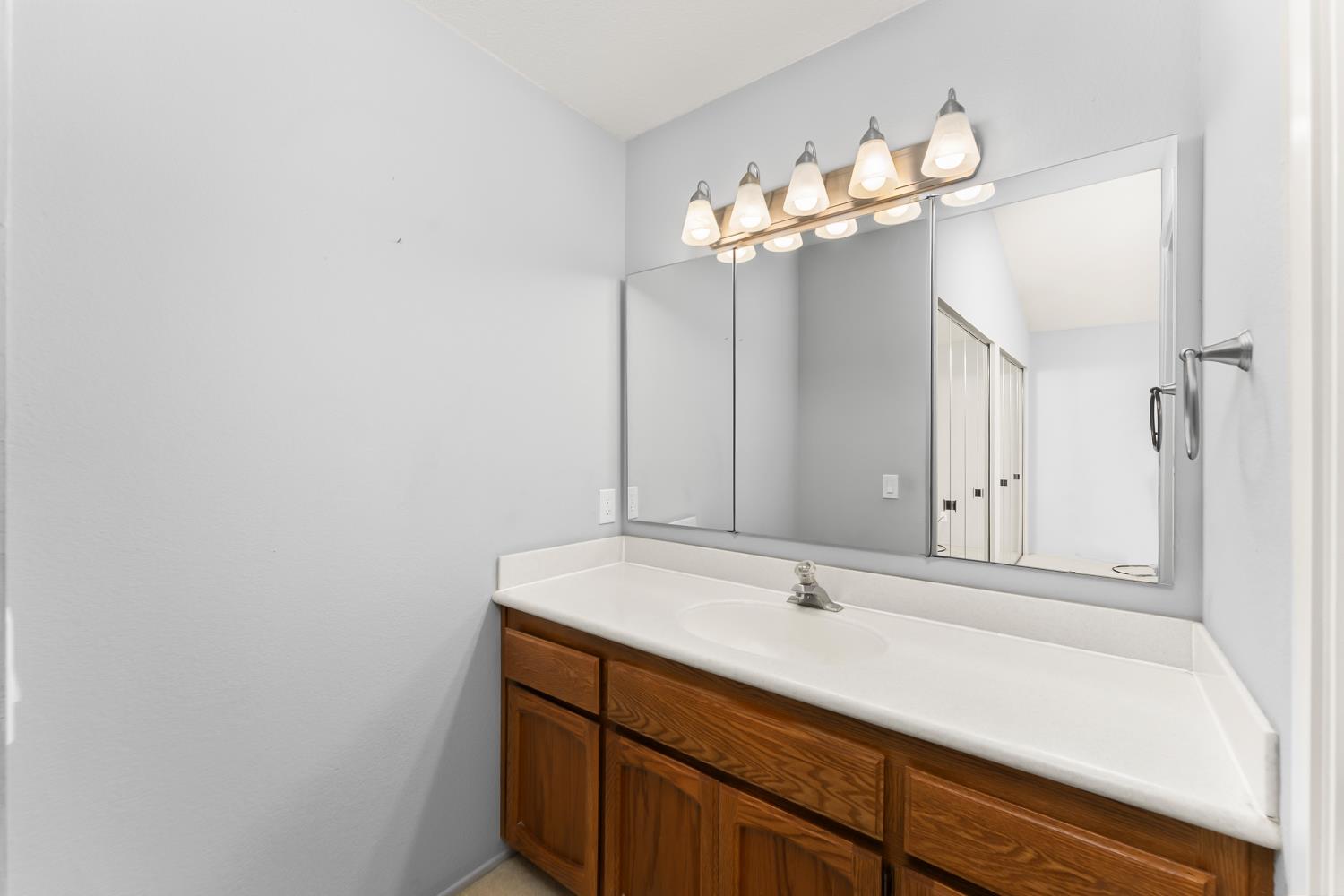 7023 Rio Cuarto Court Citrus Heights, CA 95621 - Photo 11 of 55