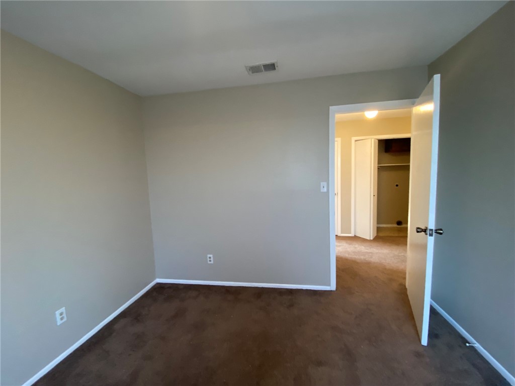 4229 Interstate Highway, Unit 3 Corpus Christi, TX 78410 - Photo 8 of 16 an empty room and a window