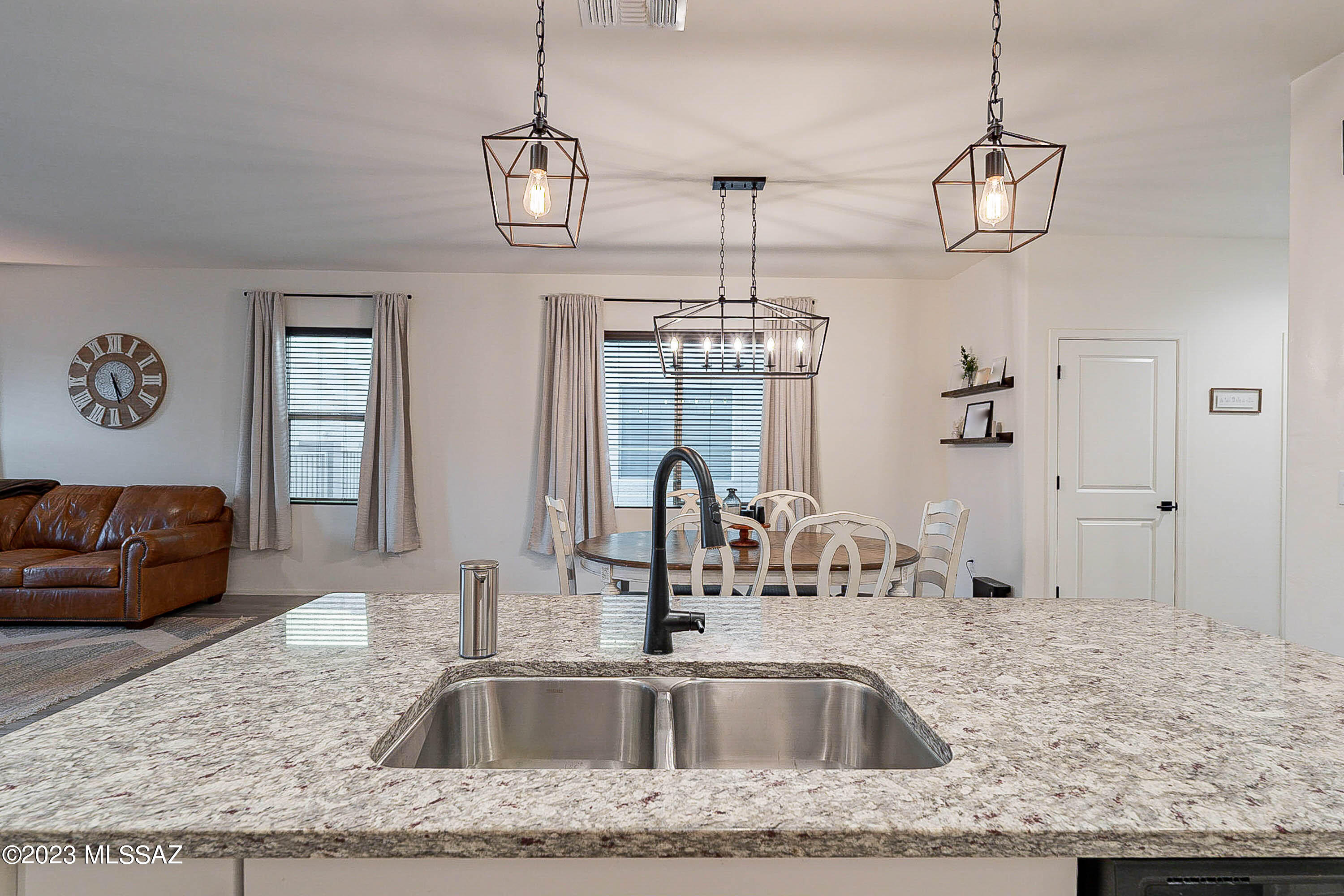 7490 South Via Rancho La Costa Tucson, AZ 85756 - Photo 13 of 34