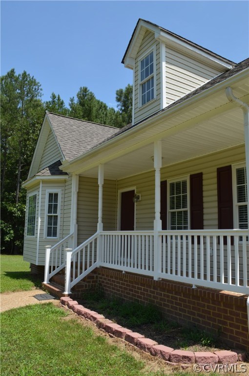 10755 Baltimore Road Ford, VA 23850 - Photo 2 of 23 front view of a house