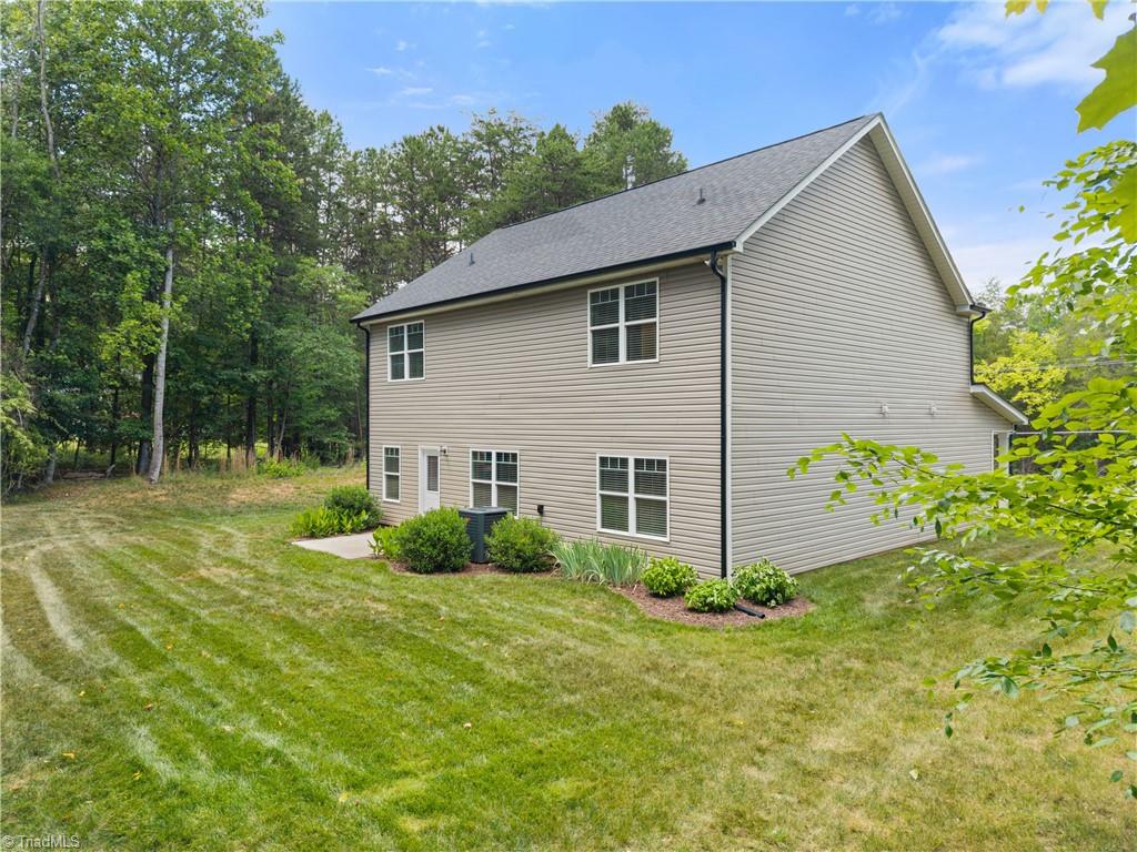1548 South Peace Haven Road Clemmons, NC 27012 - Photo 33 of 37
