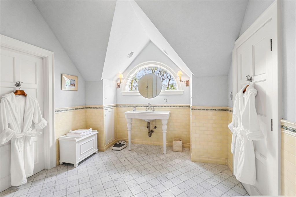 110 Juniper Road Belmont, MA 02478 - Photo 26 of 38