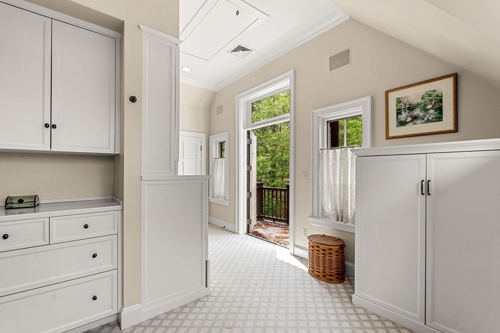 110 Juniper Road Belmont, MA 02478 - Photo 28 of 38