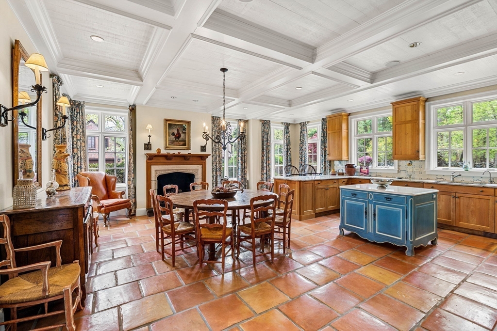 110 Juniper Road Belmont, MA 02478 - Photo 10 of 38