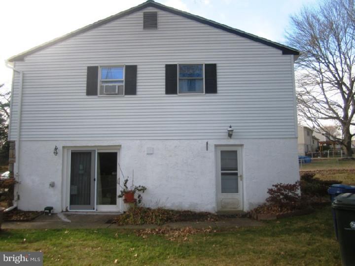 337 Ainslie Road Huntingdon Valley, PA 19006 - Photo 14 of 16 Exterior Side