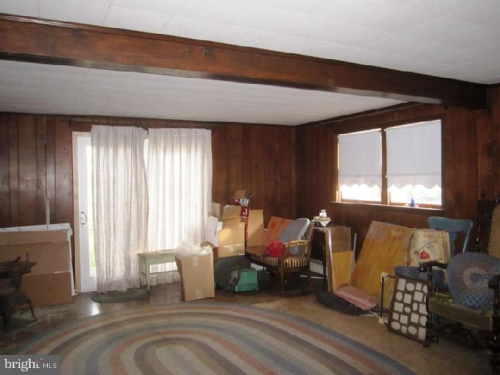 337 Ainslie Road Huntingdon Valley, PA 19006 - Photo 5 of 16 Family Room