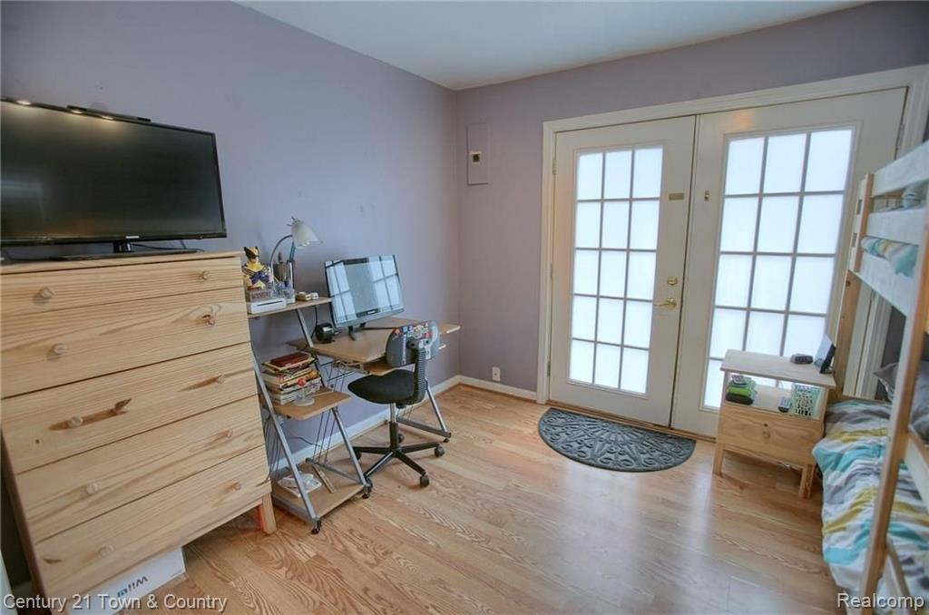 3143 Crooks Road Rochester Hills, MI 48309 - Photo 14 of 23