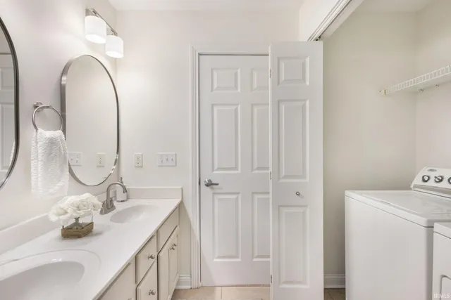 $879,900 | 1754 Willis Street, South Bend, IN 46637