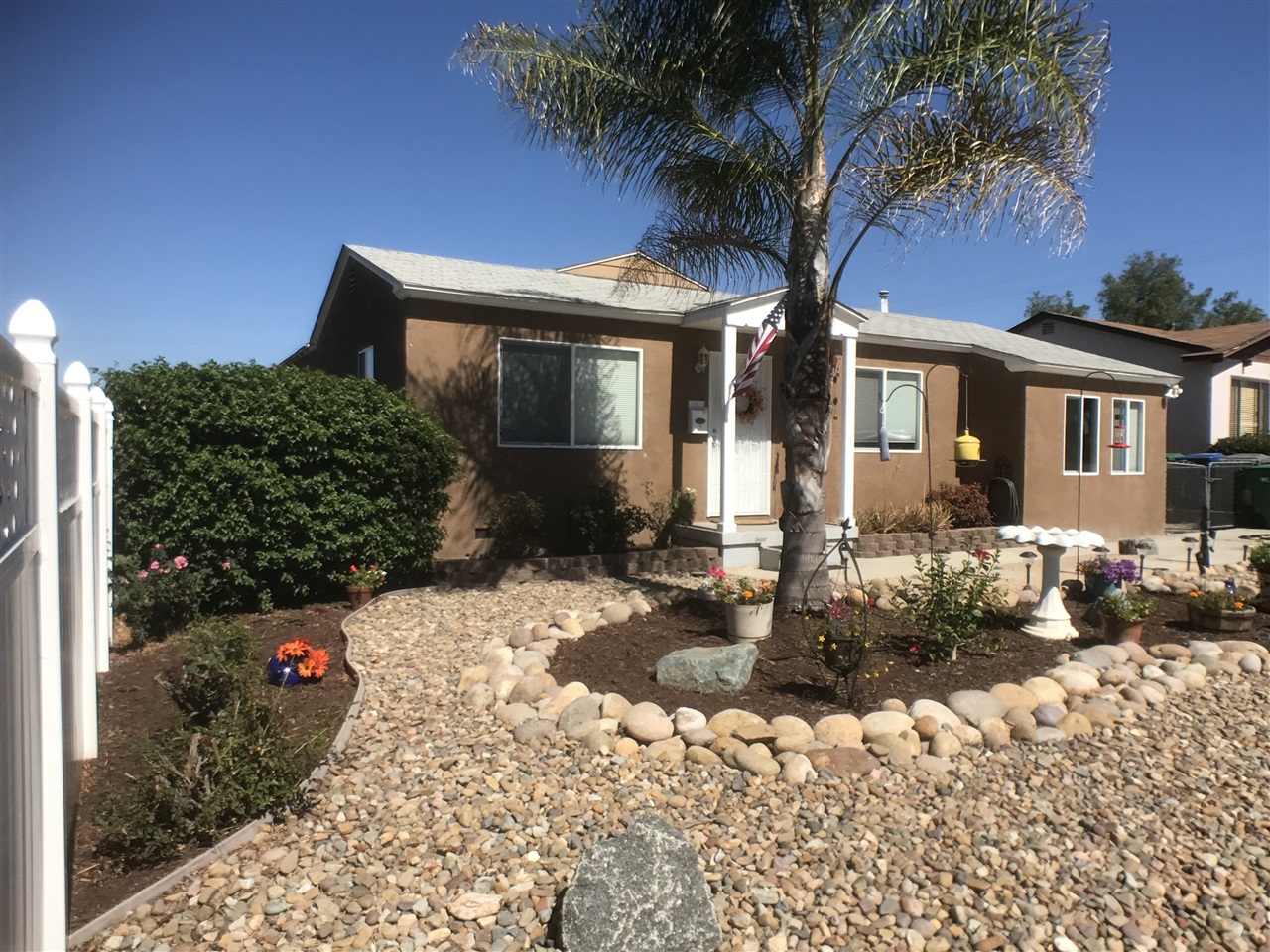 689 El Monte Road El Cajon, CA 92020 - Photo 3 of 19