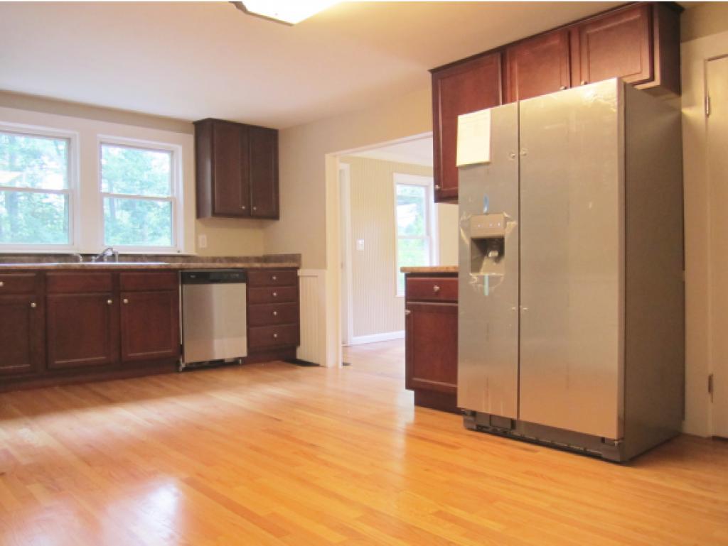 24 South Depot Road Hollis, NH 03049 - Photo 3 of 26 Gallery Image 3