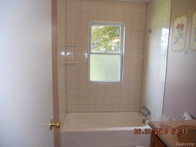 1518 Stewart Road Monroe, MI 48162 - Photo 10 of 10 Fullbath