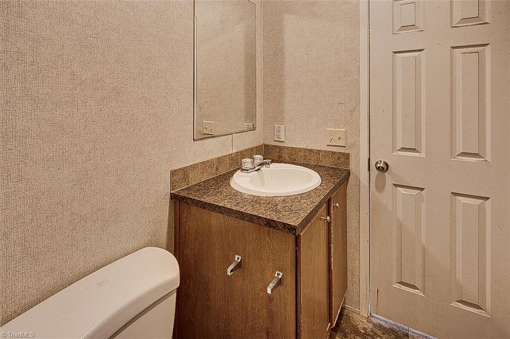 316 Substation Road Troy, NC 27371 - Photo 9 of 13