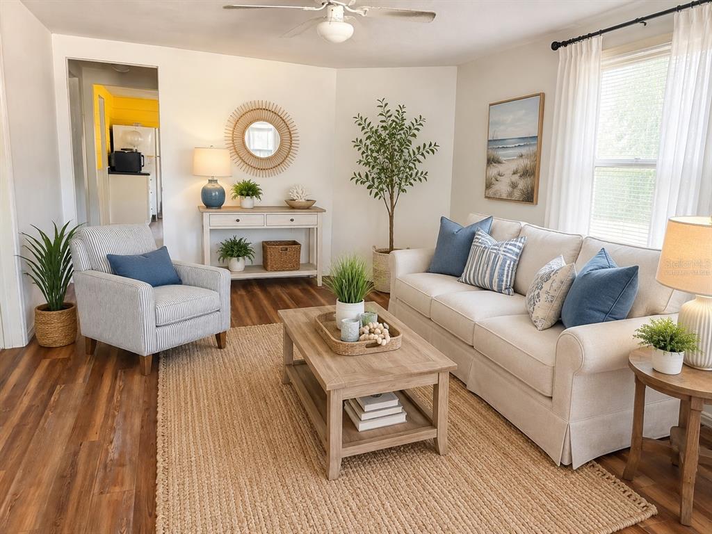 2178 7th Street Sarasota, FL 34237 - Photo 3 of 20