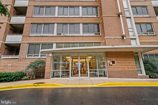 $400,000 | 350 G Street Southwest, Unit N614, Washington, DC 20024