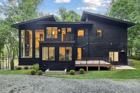 $3,950,000 | 305 North Shore Drive West, Minnetrista, MN 55364