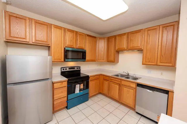 $219,000 | 4824 East 53rd Street, Unit 322, Minneapolis, MN 55417
