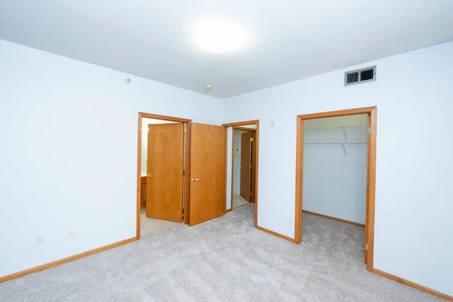 $219,000 | 4824 East 53rd Street, Unit 322, Minneapolis, MN 55417