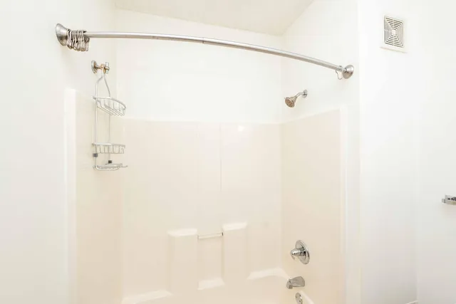 $219,000 | 4824 East 53rd Street, Unit 322, Minneapolis, MN 55417