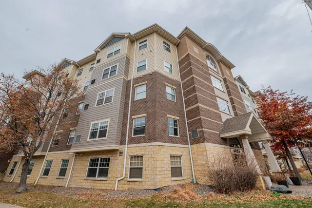$219,000 | 4824 East 53rd Street, Unit 322, Minneapolis, MN 55417