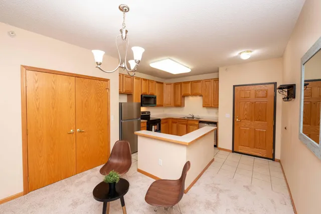 $219,000 | 4824 East 53rd Street, Unit 322, Minneapolis, MN 55417