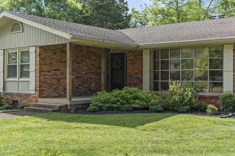 $460,000 | 911 Whitehall Road, Murfreesboro, TN 37130
