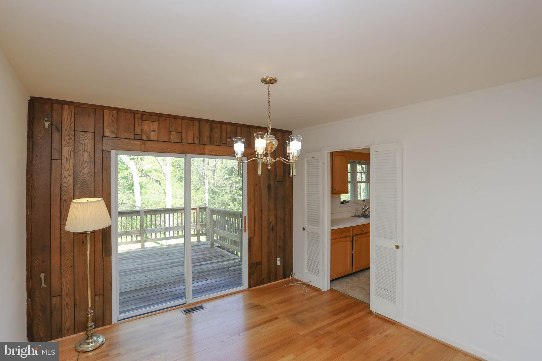 9008 Dunloggin Road Ellicott City, MD 21042 - Photo 7 of 35