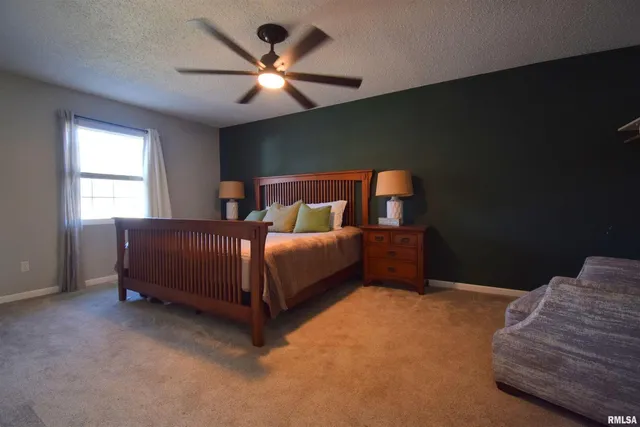 $265,000 | 4419 Woodglen Lane, Mount Vernon, IL 62864