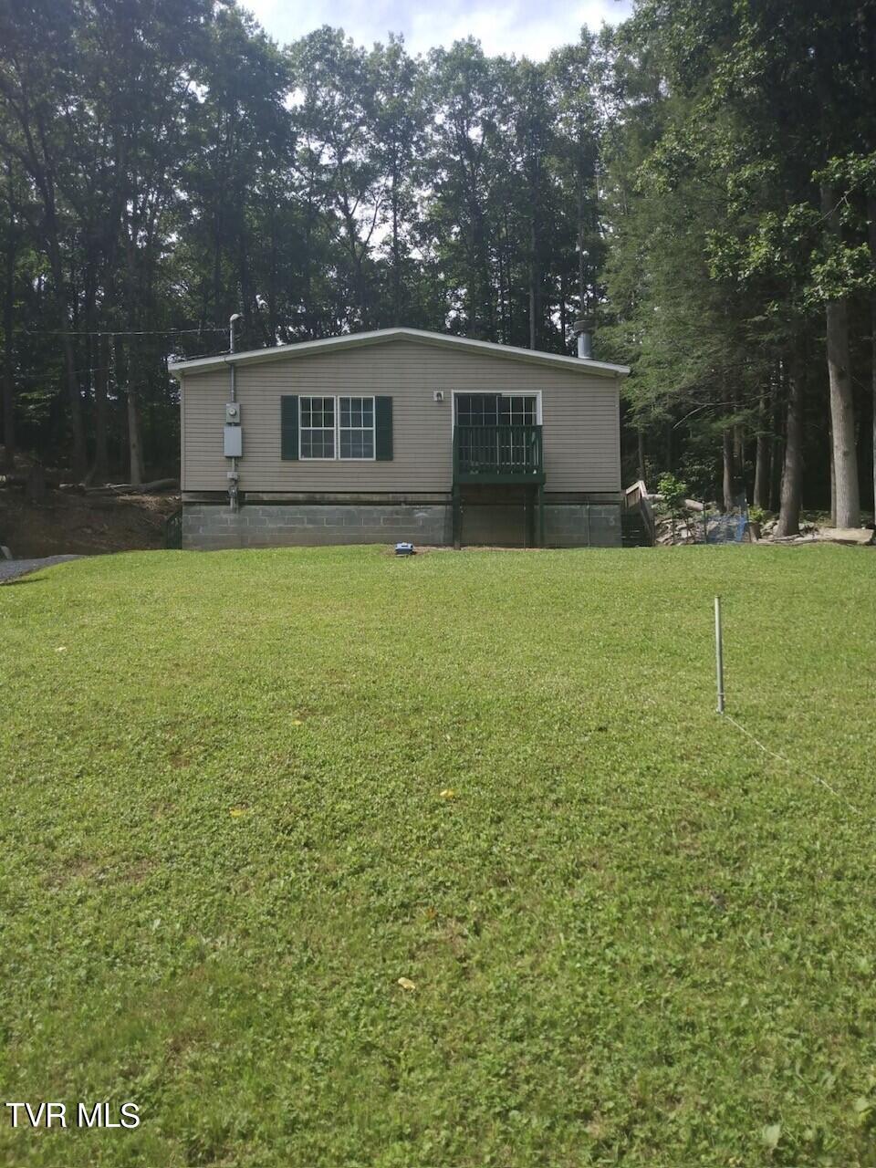 6331 Stephens Road Wise, VA 24293 - Photo 10 of 44 END VIEW IN SUMMER