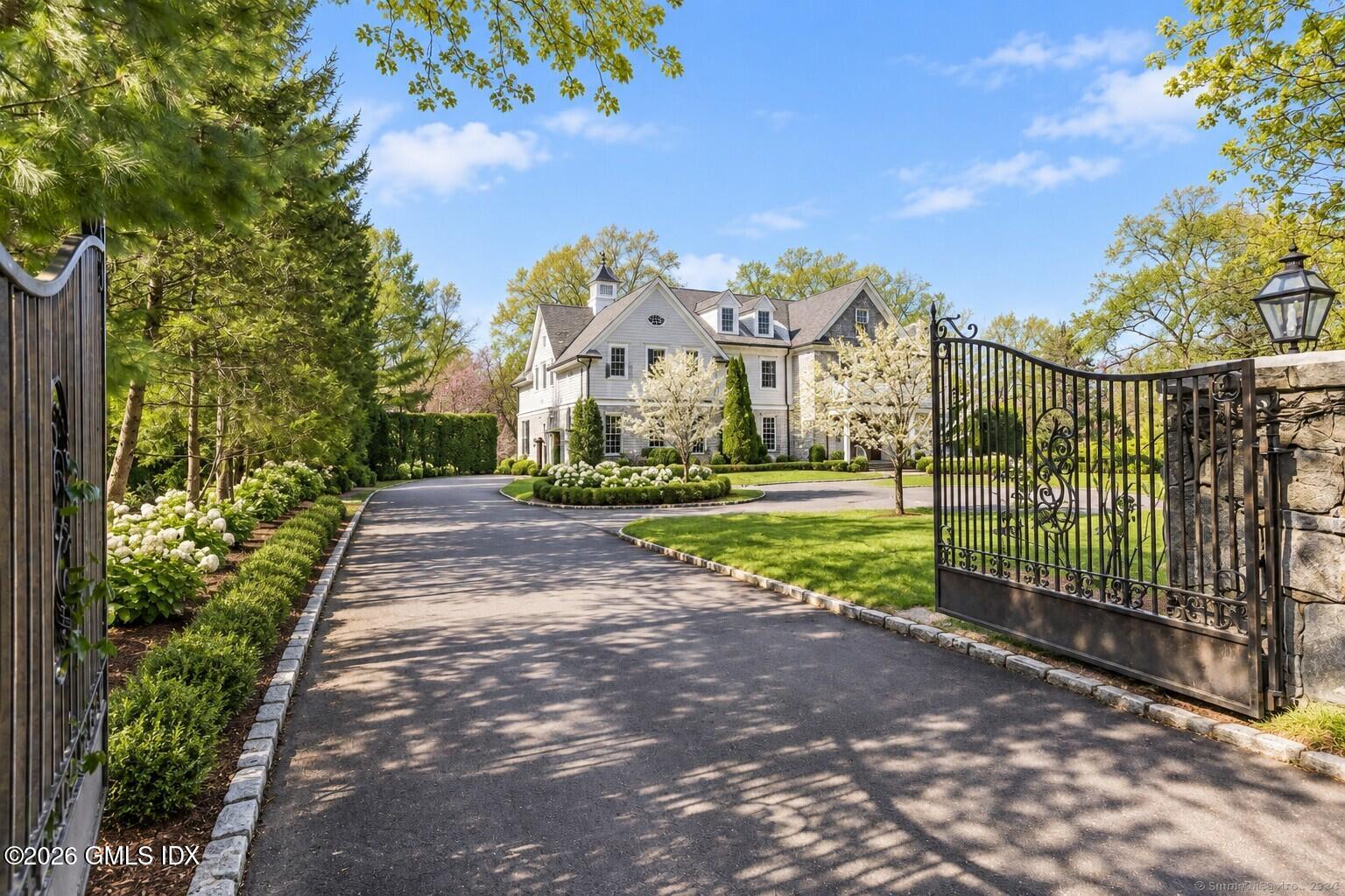 386 Westover Road Stamford, CT 06902 - Photo 21 of 23 Gated Entrace