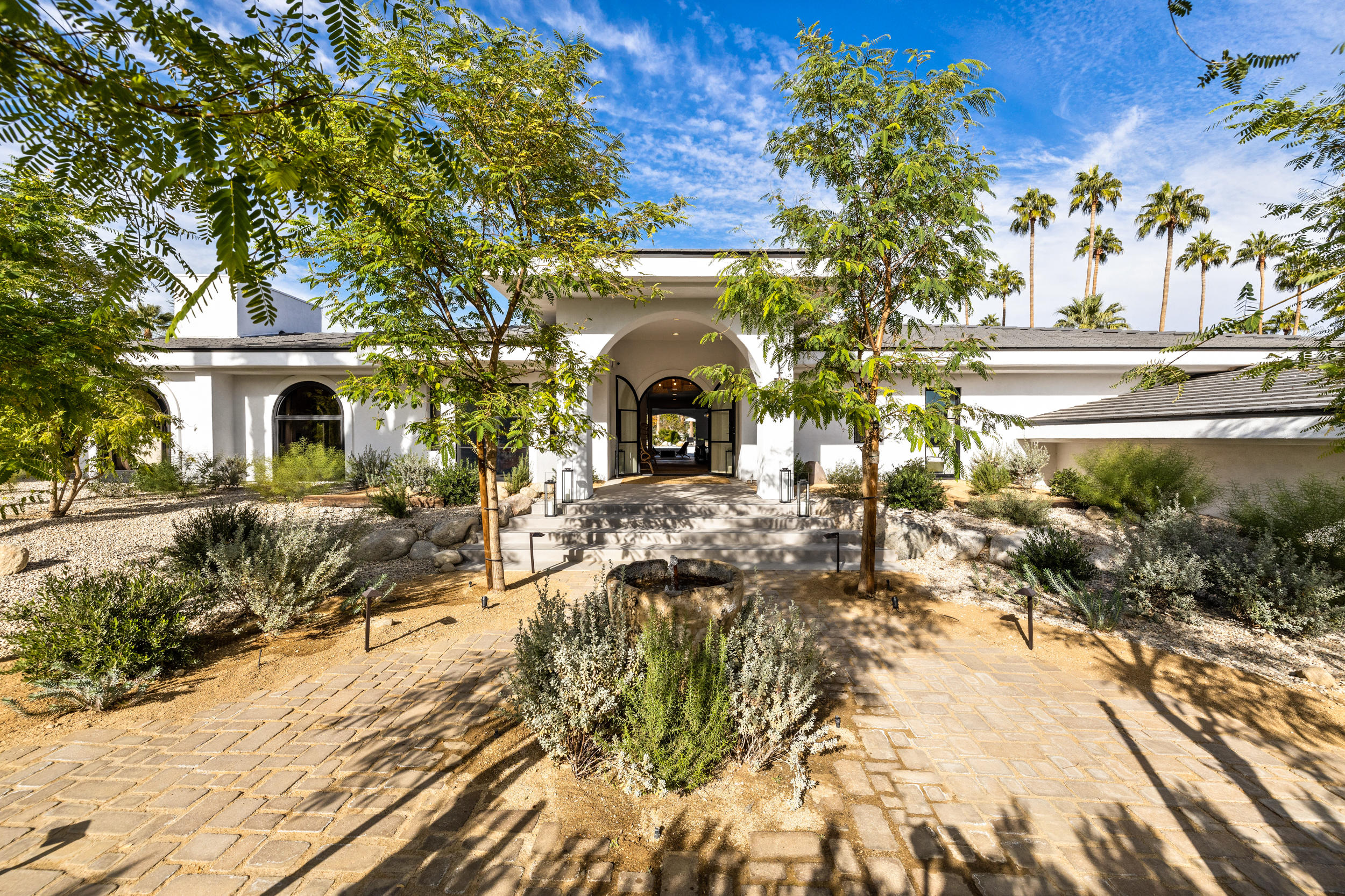 594 West Stevens Road, Unit A Palm Springs, CA 92262 - Photo 2 of 133 068A0378