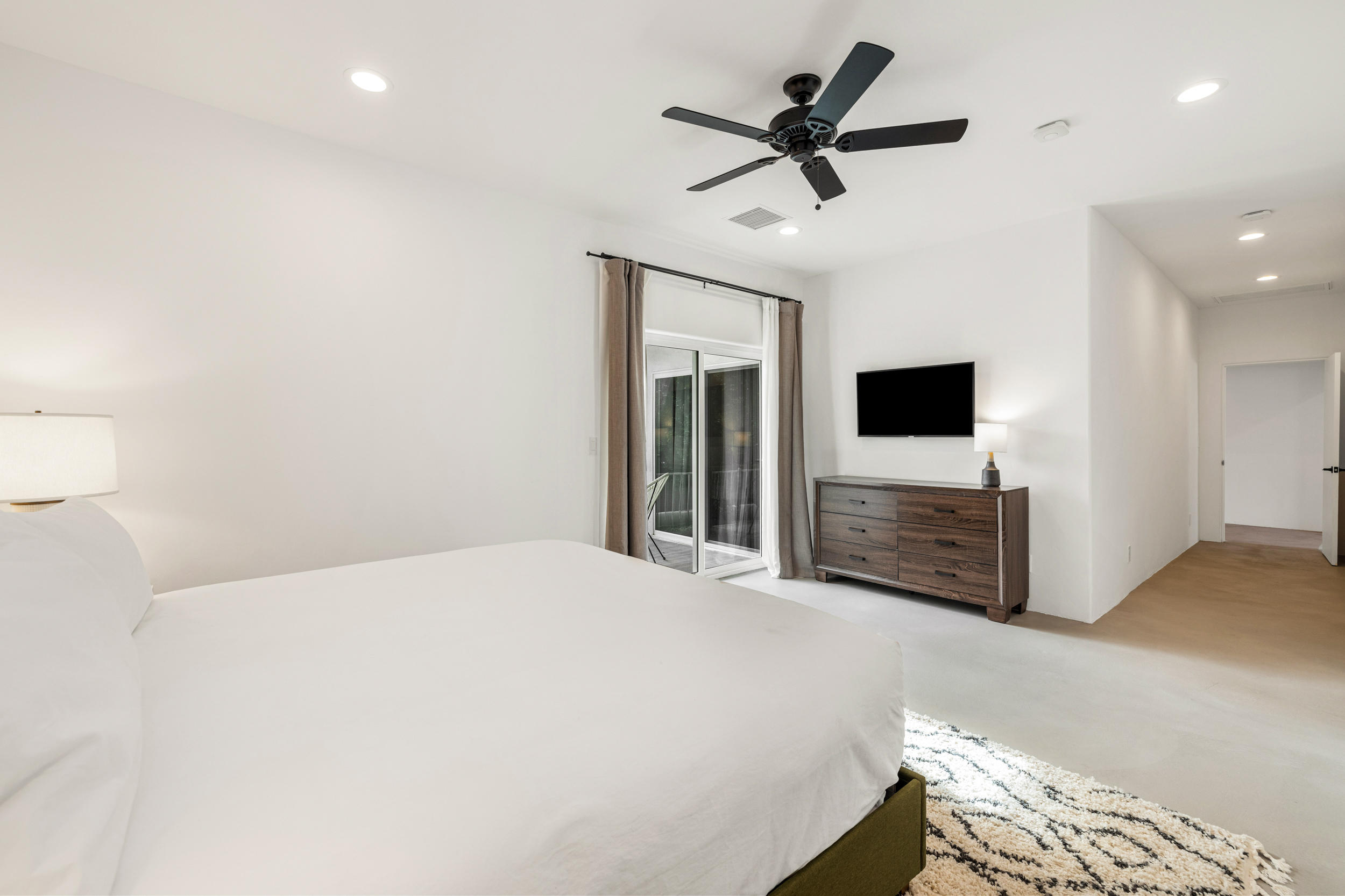 594 West Stevens Road, Unit A Palm Springs, CA 92262 - Photo 117 of 133 068A0139