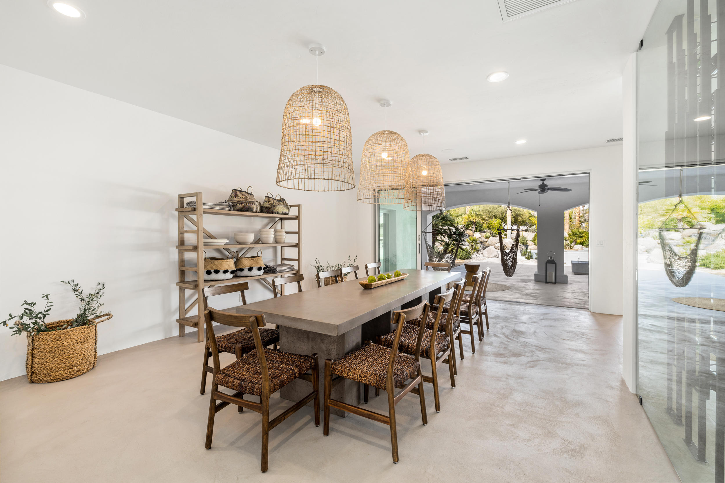 594 West Stevens Road, Unit A Palm Springs, CA 92262 - Photo 29 of 133 068A0278