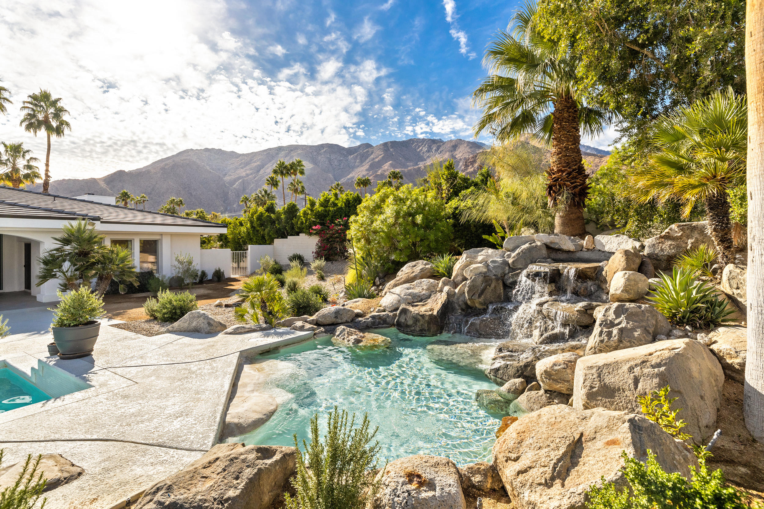 594 West Stevens Road, Unit A Palm Springs, CA 92262 - Photo 69 of 133 068A0442