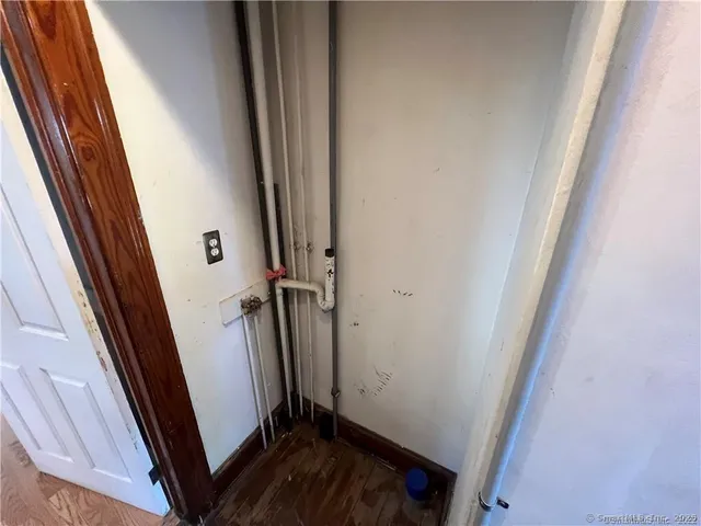 $1,850 | 953 West Boulevard, Hartford, CT 06106