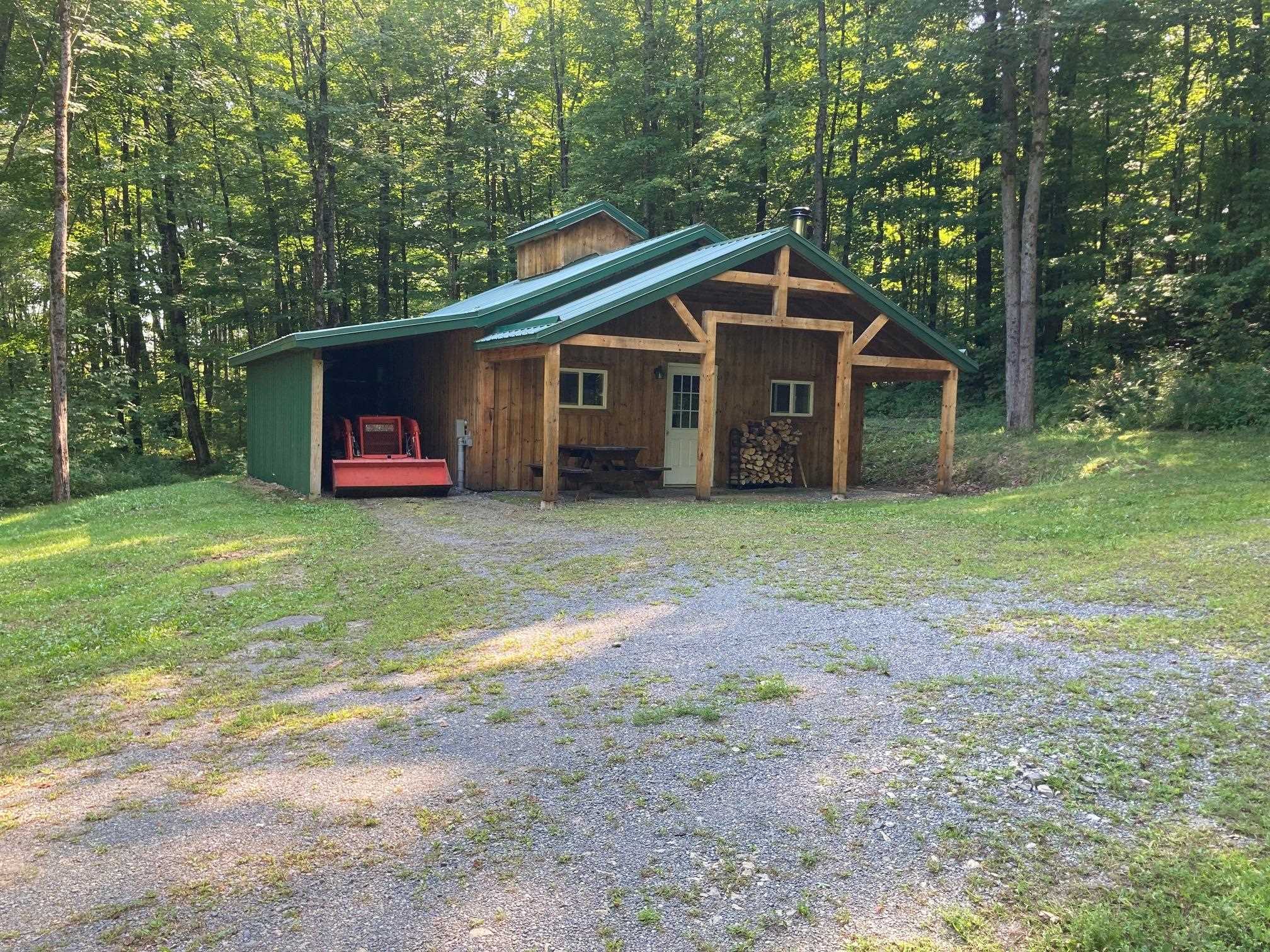 40 Wiggins Road Fairfax, VT 05454 - Photo 2 of 16