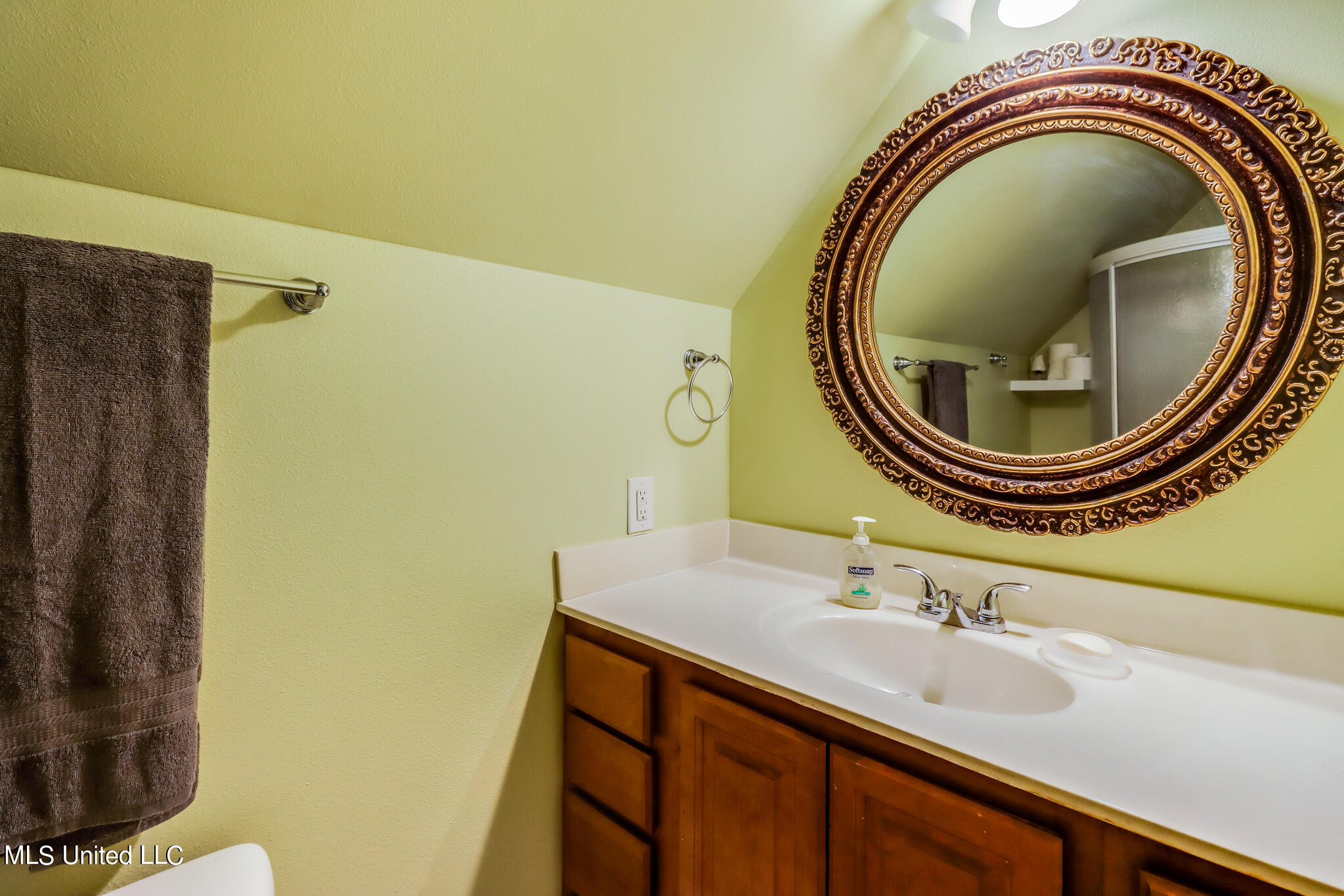 495 Prentiss Road Pass Christian, MS 39571 - Photo 29 of 43 Bathroom 3a