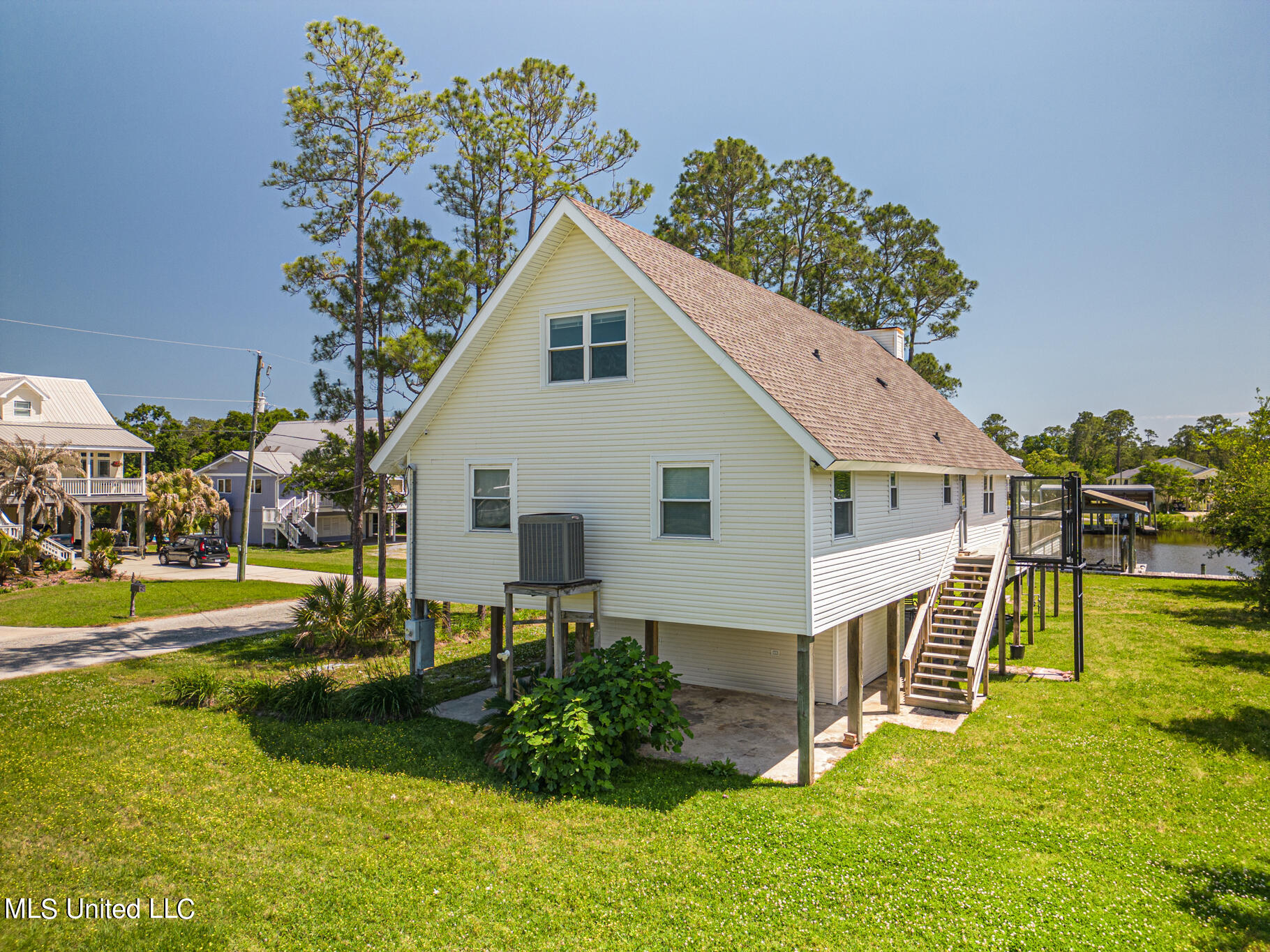 495 Prentiss Road Pass Christian, MS 39571 - Photo 3 of 43 Front Exterior