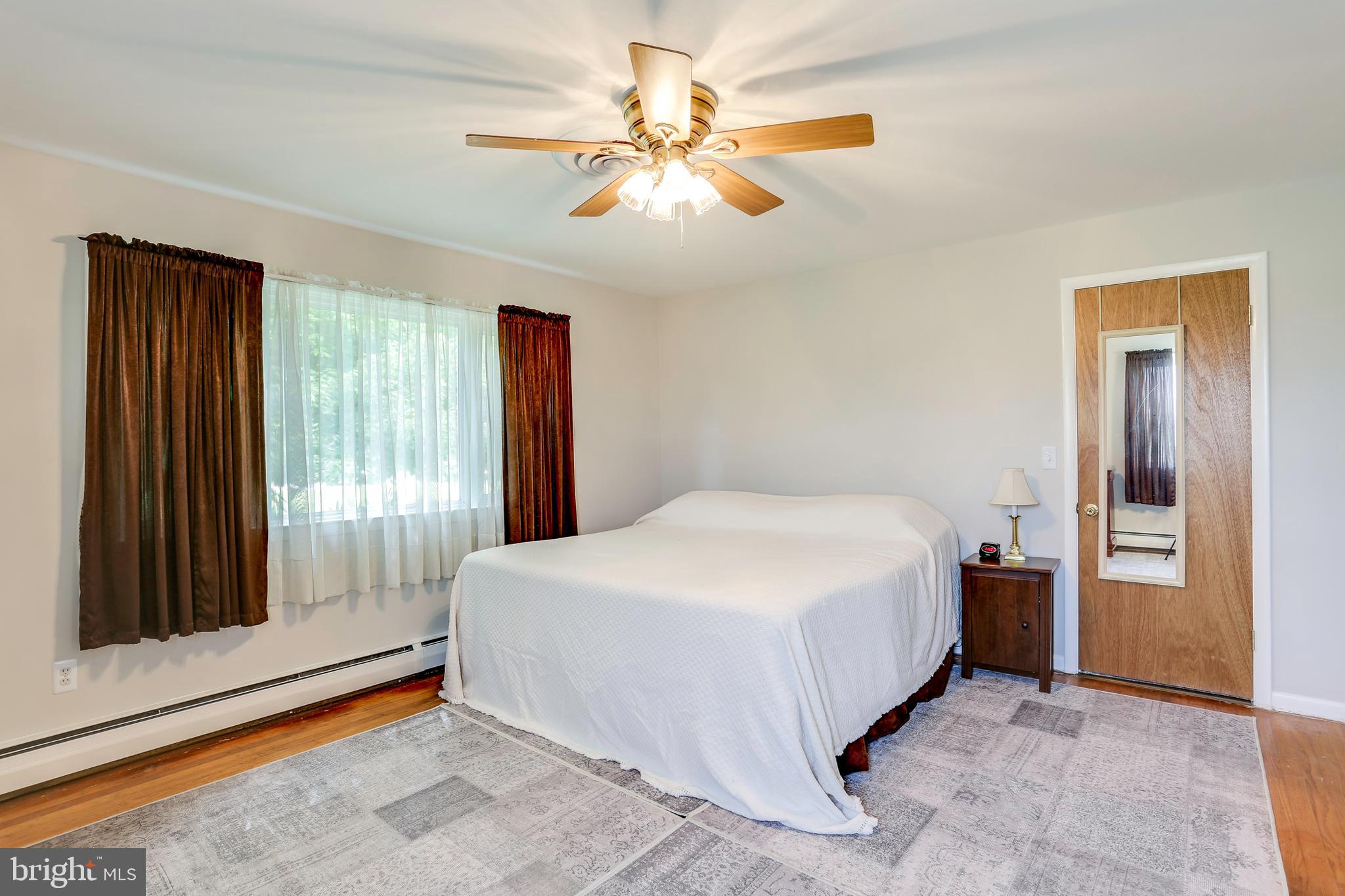 4930 Solomons Island Road Harwood, MD 20776 - Photo 12 of 31 Master Bedroom